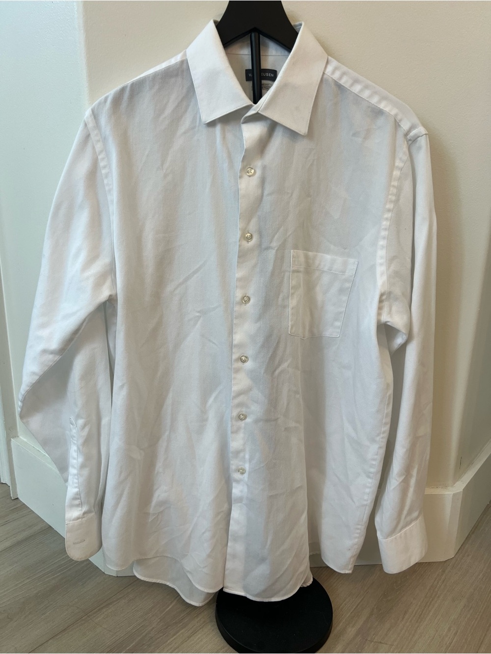 Van Heusen White Long-Sleeve Dress Shirt